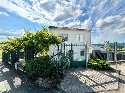 ¡Oportunidad única! Casa en venta a las afueras de Santiago de Compostela