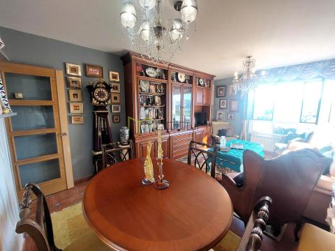 Acogedor piso de dos habitaciones en Pontepedriña