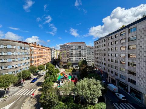 Magnífico piso en plaza de Vigo