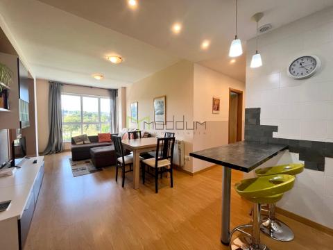 Alegre piso con vistas al Campo de Golf